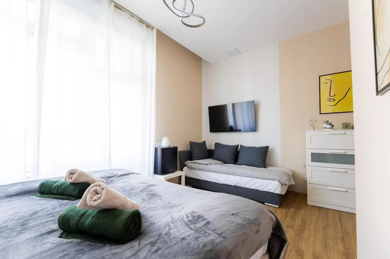 Beautiful View Duna Apartment Budapest