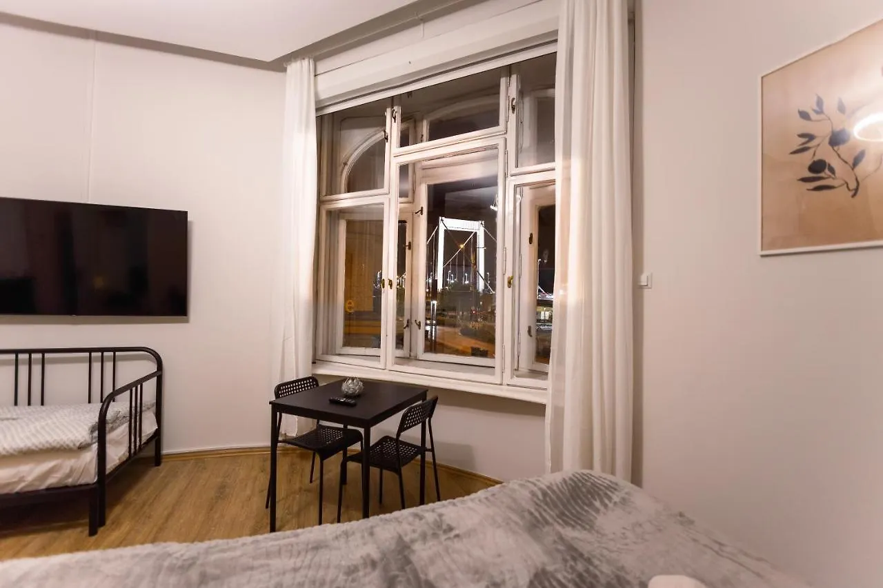 Beautiful View Duna Apartment Budapeşte